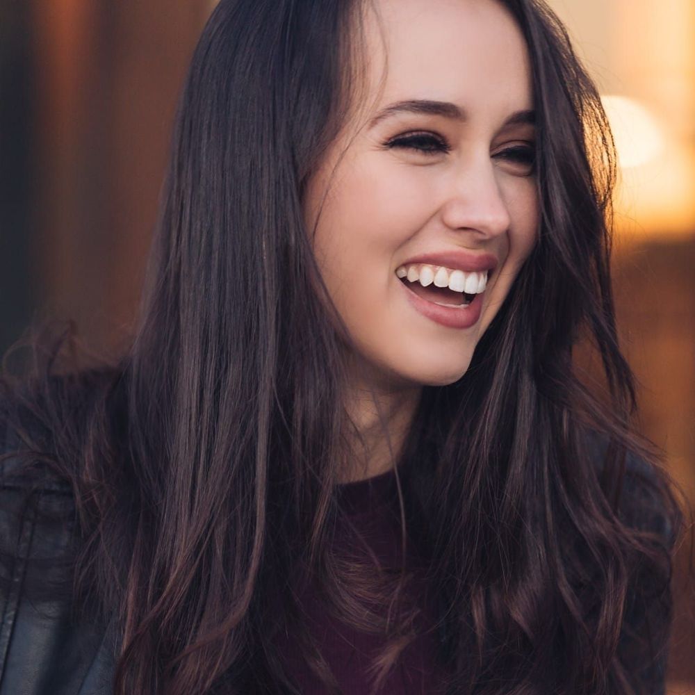 Meet your Posher, Athenna